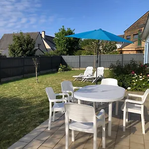  Hébergement de vacances Ormes, Philibert